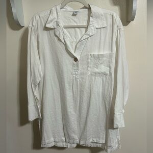 Old Navy White Casual Button-Down Pocket Shirt